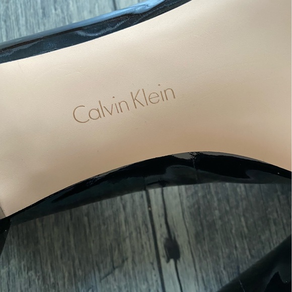 NWT Calvin Klein Natalynn Black Patent Pump Classic Shinny Block Heel Size 11 - Picture 9 of 13